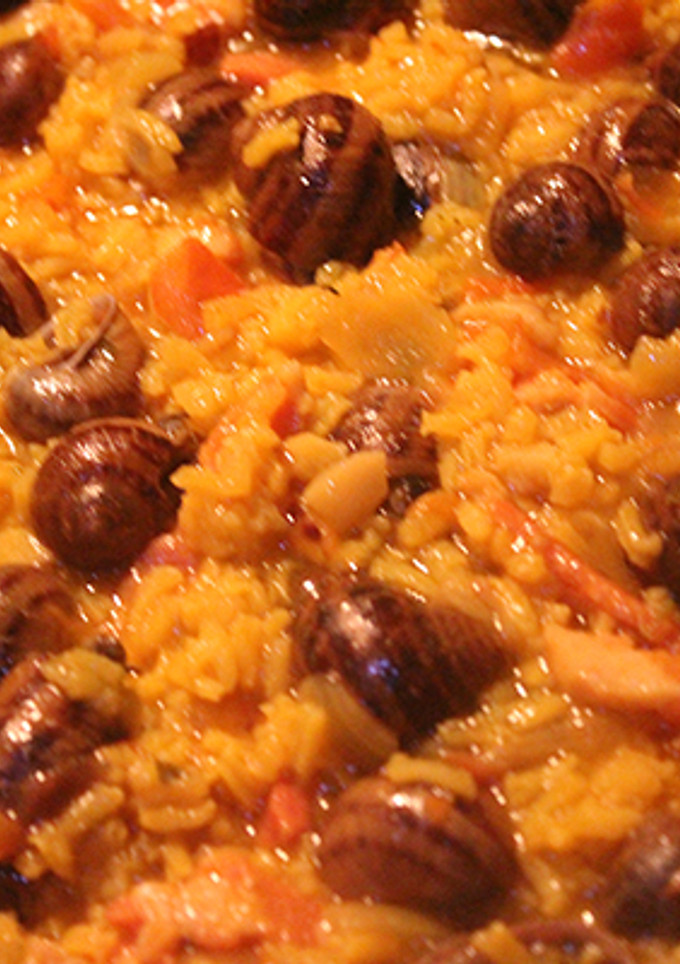 Una foto de Cazuela de arroz con caracoles