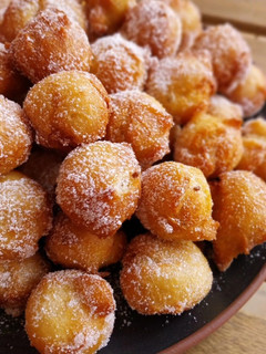 Una foto de Buñuelos de leche condensada