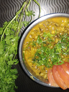 A picture of Green Moonga gravy dhabha style.