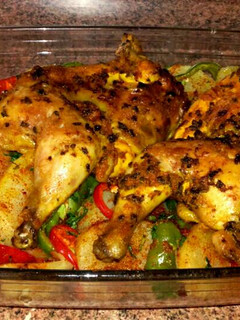 Una foto de Receta de pollo al horno con patatas /comida de Marruecos