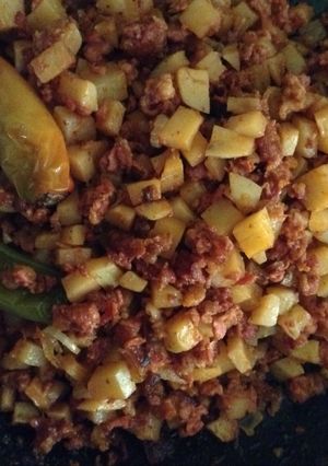 Una foto de Papas con chorizo