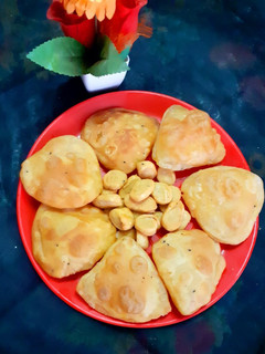 खस्ता निमकी (khasta nimki recipe in Hindi) रेसिपी मुख्य फोटो