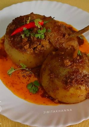 A picture of Bharwa Lauki / Achari Keema Stuffed Bottle gourd.