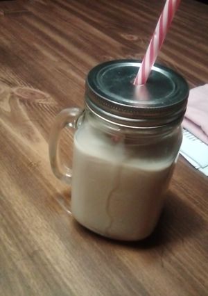 A picture of Chocolate caramel milk.