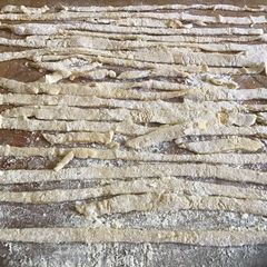 A picture of California Farm Fresh Egg Rice Noodles.