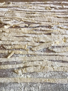 A picture of California Farm Fresh Egg Rice Noodles.