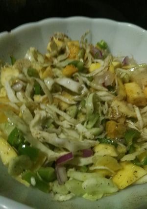 A picture of Spicy Mango Salad.