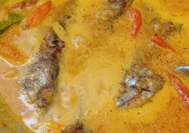 Cara membuat Gulai Ikan Kembung yang nikmat Untuk Jualan
