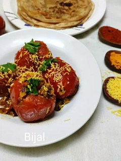 સ્ટફ સેવ ટામેટા નું શાક રેસીપી મુખ્ય ફોટો