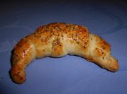 Une photo de pâtes croissants
