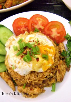 A picture of Nasi Goreng.
