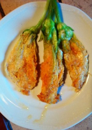 Une photo de Beignets des fleurs de courgettes