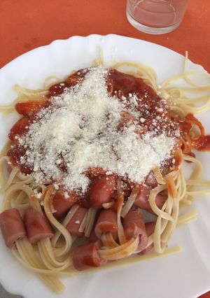 Una foto de Pasta básica con salchichas