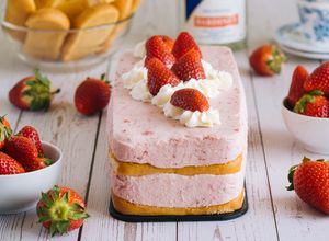 Foto principal de Pastel de Mousse de Fresas