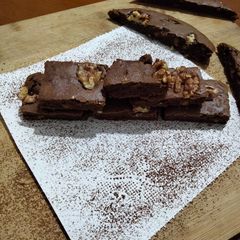 A picture of Chocolate walnut brownie.