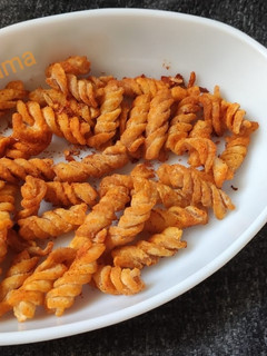 કુરકુરે (Kurkure Recipe in Gujrati) રેસીપી મુખ્ય ફોટો
