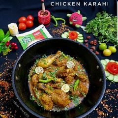 A picture of Chicken karahi.