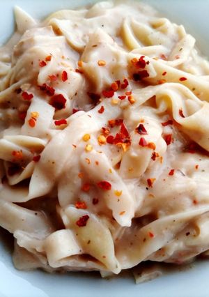 A picture of Easy Chicken Alfredo pasta.