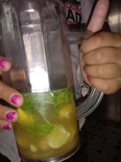 લેમન ઓરેન્જ મોજિતો (Lemon Orange Mojito Recipe In Gujarati) રેસીપી મુખ્ય ફોટો