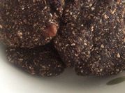Una foto de galletas de avena sin horno