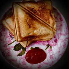 A picture of Potato Sandwich.