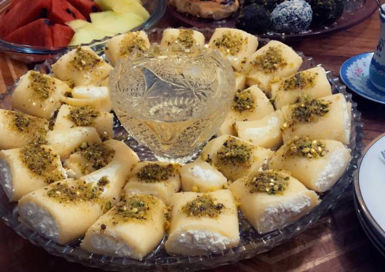 حلاوة الجبن بالقشطه البلدي