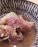 【共食團】很像佛跳牆湯底的雙頭排骨湯