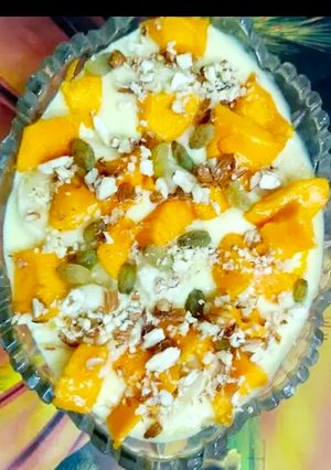 A picture of Fruit Custard.
