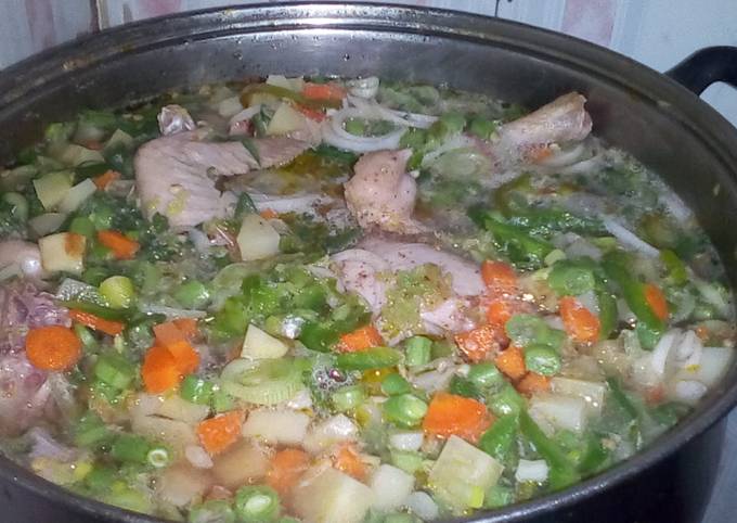Chicken vegetable soup