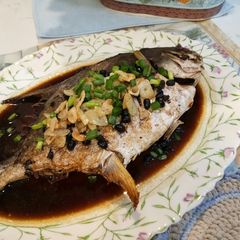 Fried Pomfret with Fermented Black Beans A picture of Fried Pomfret with Fermented Black Beans.