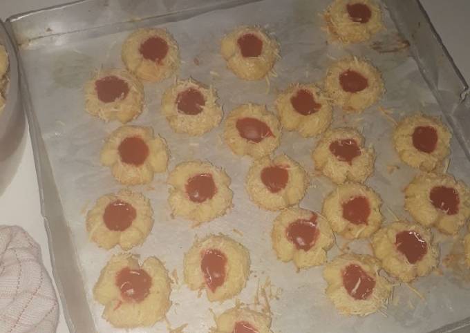 Strawberry thumprint cookies