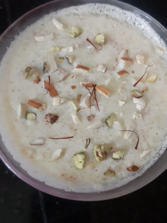 पनीर खीर (paneer kheer recipe in marathi) रेसिपी चे मुख्य फोटो