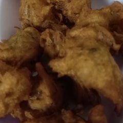 Onion pakoda A picture of Onion pakoda.