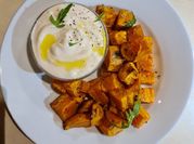 A picture of fried yam