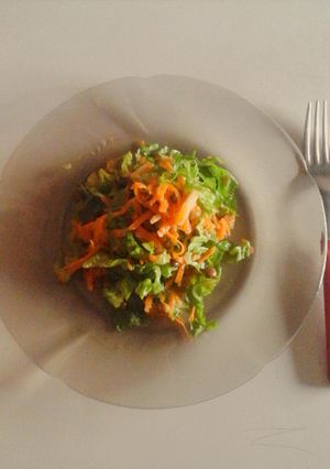 Una foto de Ensalada de lentejas vegana