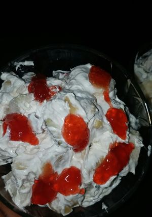 A picture of Cream fruit salad.