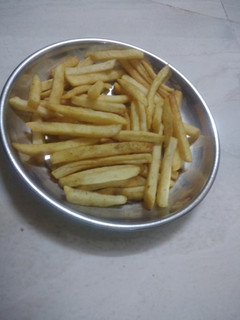 ફ્રેન્ચ ફ્રાય (French Fry Recipe In Gujarati) રેસીપી મુખ્ય ફોટો