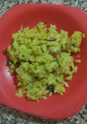 A picture of Onion poha.