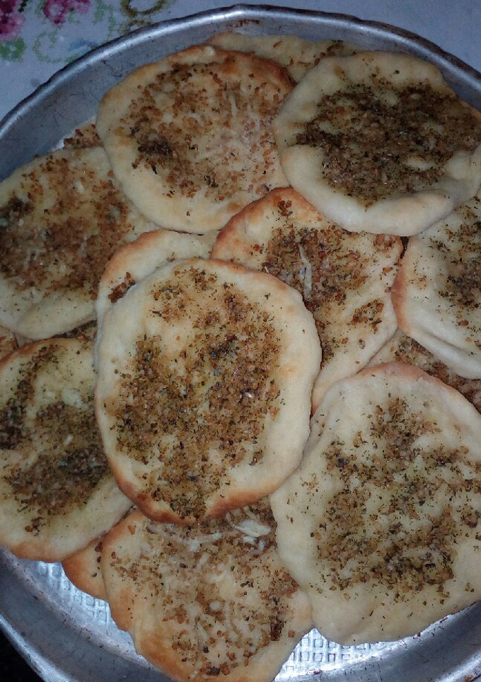Una foto de Mini pizzetas de ajo y orégano