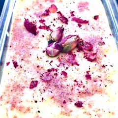 A picture of Rose Pudding.