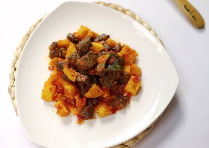 Langkah Mudah untuk Menyiapkan Sambel Goreng Kentang &amp; Hati Sapi, Enak Banget