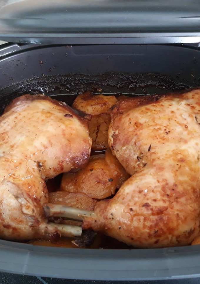 Una foto de Muslos de pollos a las finas hierbas asado en micropro
