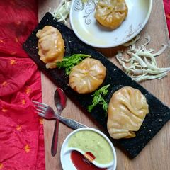 A picture of Spicy masala momos.