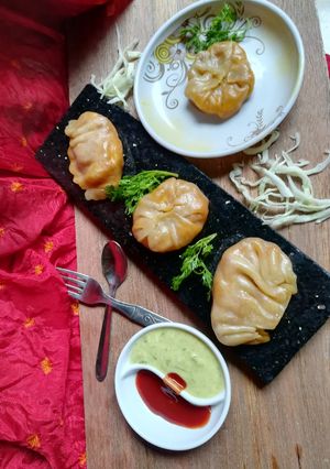 A picture of Spicy masala momos.