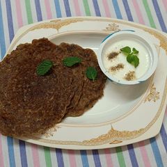 A picture of Turai jowar flour chilla.