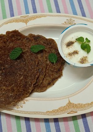A picture of Turai jowar flour chilla.
