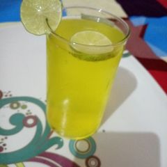 A picture of Fresh Lemonade.