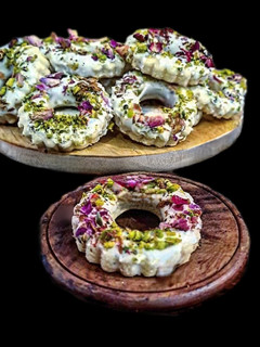 عکسی از دستور شیرینی رینگ پسته ای با روغن مایع(شیرینی عید)