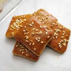 A picture of Kue Kacang Jadul Oven Tangkring.