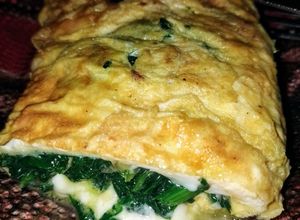 Una foto de Omelette de espinacas y queso Brie